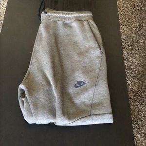 NIKE Tech Fleece Sweatpants